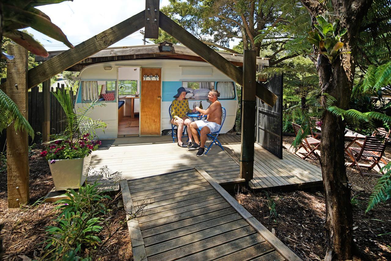 Wai-Knot Accommodation Onetangi Exterior photo